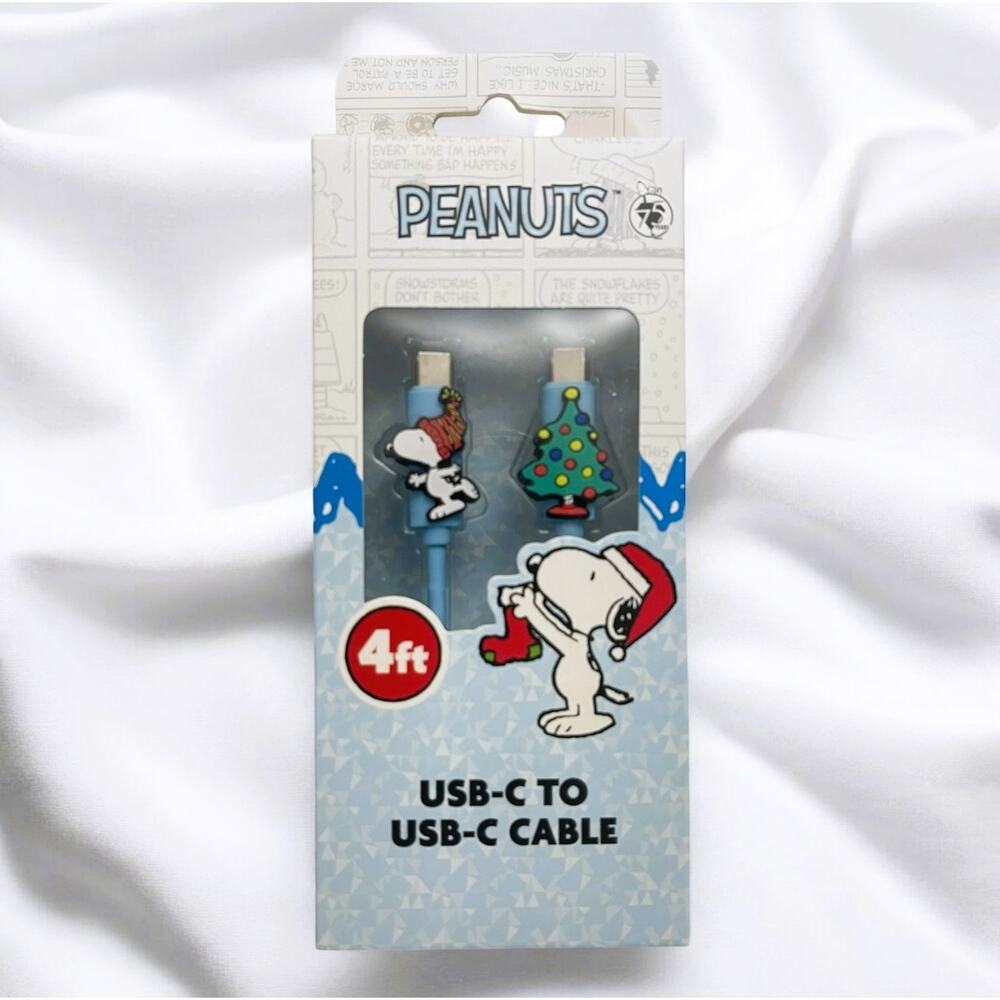 Peanuts 4' USB-C to USB-C Charging Cable, Festive Holiday Design-NIB